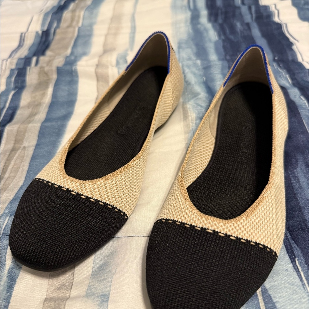 Stylish Black and Cream Rothy’s